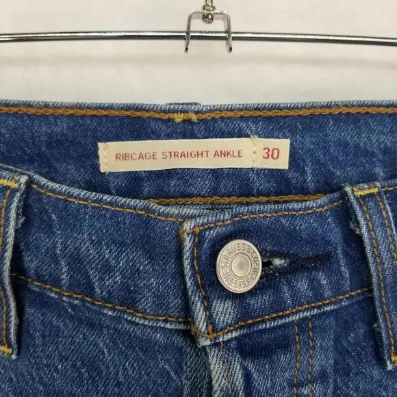 Levi's Wedgie Straight Leg Fit Ankle Jeans 30 Button Fly Stretch Denim Jean