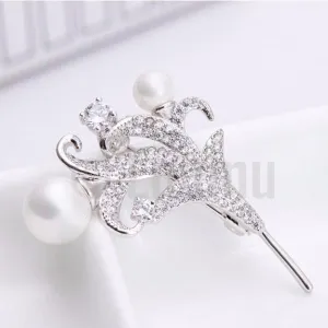 Lilly and Pearl Brooch