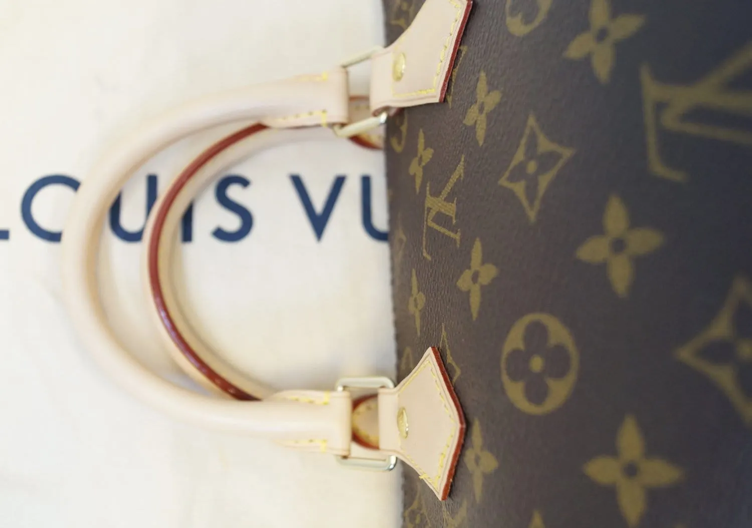 LOUIS VUITTON Speedy 25 Monogram Canvas  Satchel Bag
