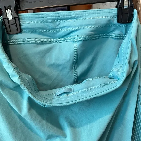 Lululemon women’s peek pleat high rise tennis skirt size 6