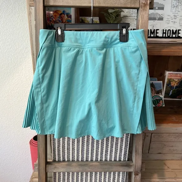 Lululemon women’s peek pleat high rise tennis skirt size 6