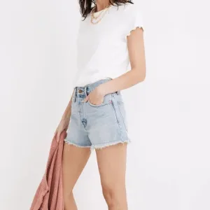 Madewell Relaxed Denim shorts in Cedarcroft wash