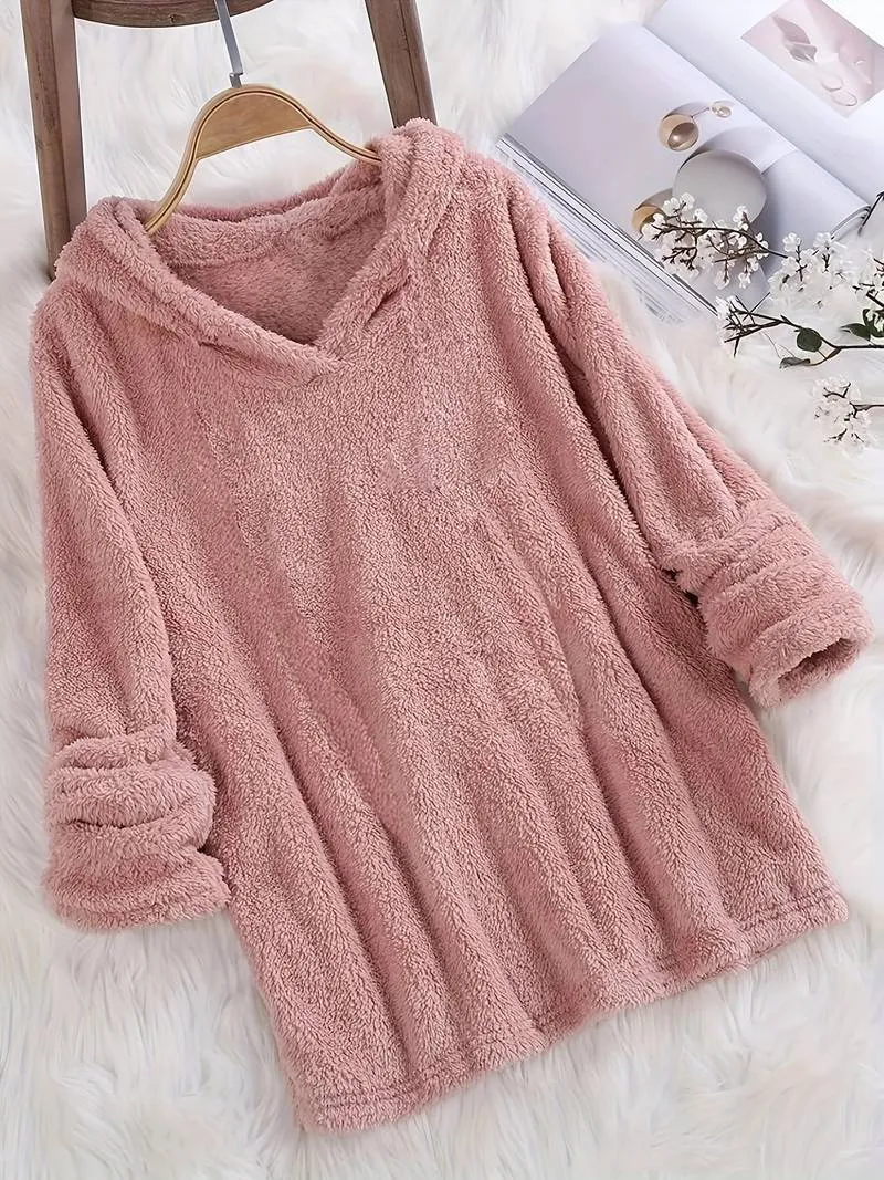 Mikaela – Comfortable Women's Warm Fleece Hoodie