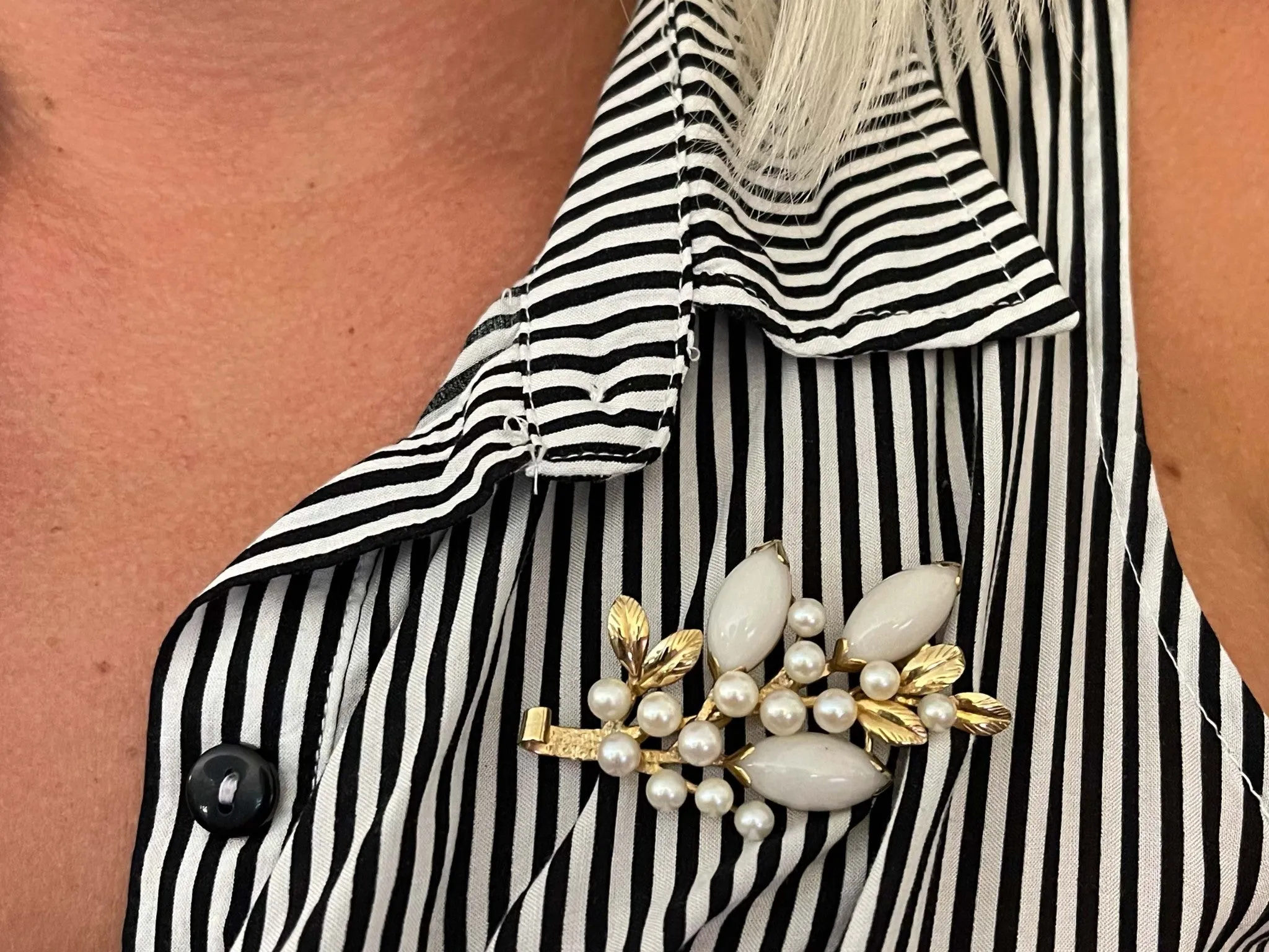Mings White Jade and Pearl Branch Brooch in 14k Yellow Gold