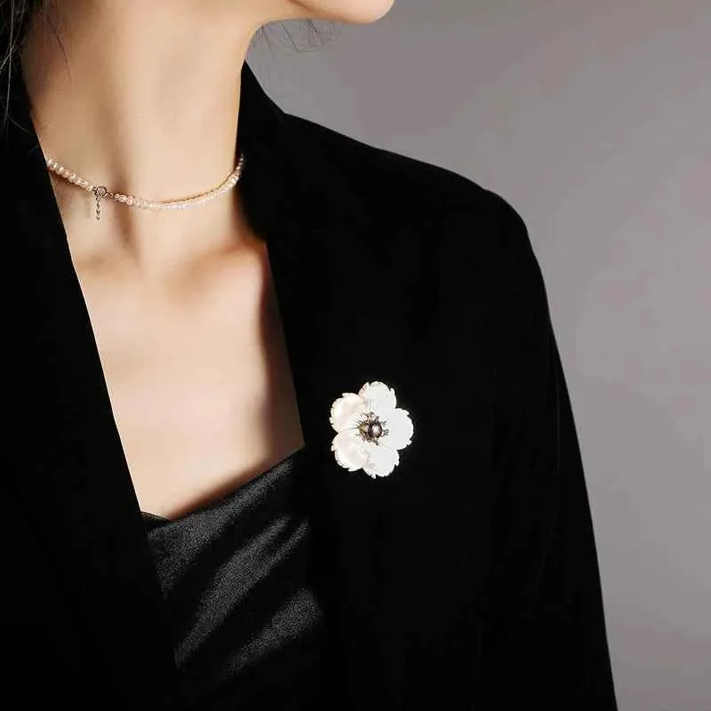 Natural Shell Flower Rhinestone Baroque Pearl Brooch Pin