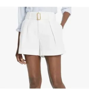 NWOT- VINCE $275 White Pleated Linen Blend Belted HighRise Shorts, Size 14