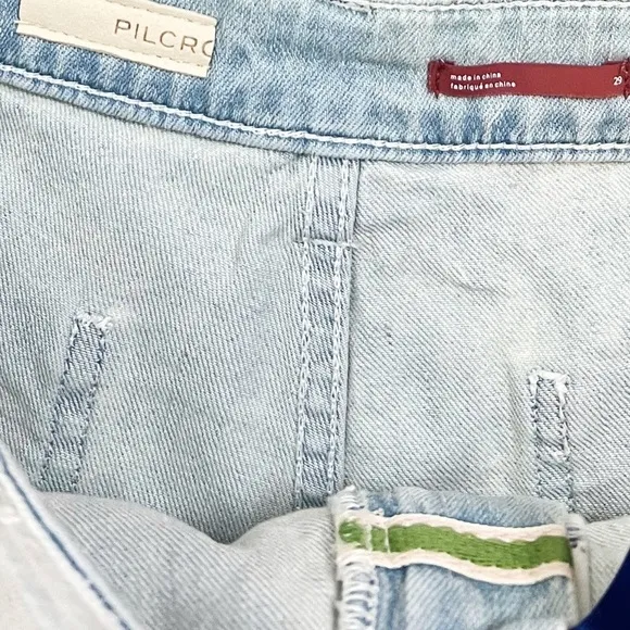 NWT Anthropologie Pilcro Denim Frayed Shortie Shorts Light Wash