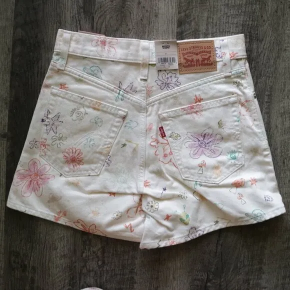 NWT Levi's High Rise Relaxed Mom Cream Denim Jean Shorts Space Doodle