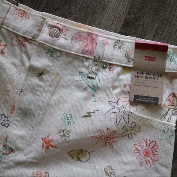 NWT Levi's High Rise Relaxed Mom Cream Denim Jean Shorts Space Doodle