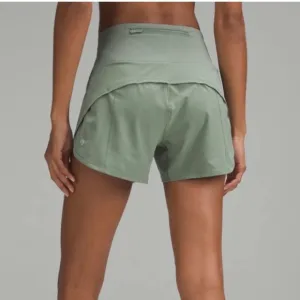NWT Lululemon Speed Up High Rise Shorts 4T
