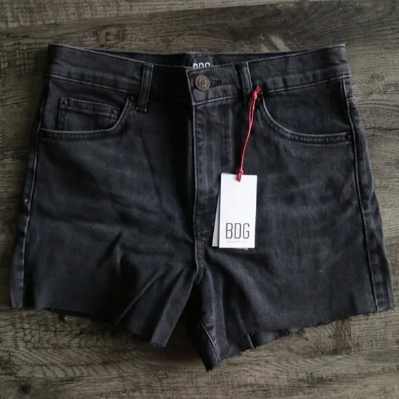 NWT Urban Outfitters BDG Black Shorts Size 30 A Line Denim