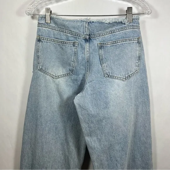 NWT White Fox women’s out too late jeans size XS cut out straight leg blue