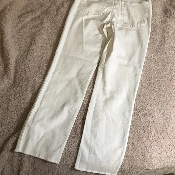 NWT White High Rise Zoe Straight Jeans, size 28/6 Long