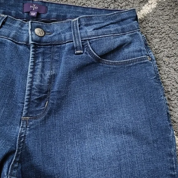 NYDJ Jeans Size 10P Petite Straight Leg Lift Tuck Technology