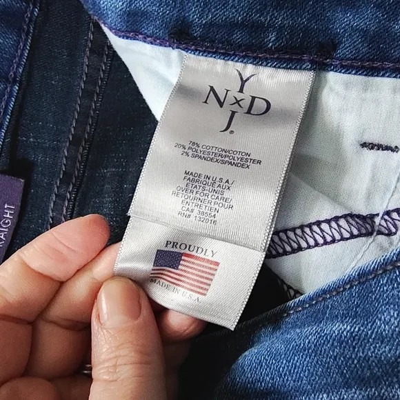 NYDJ Jeans Size 10P Petite Straight Leg Lift Tuck Technology
