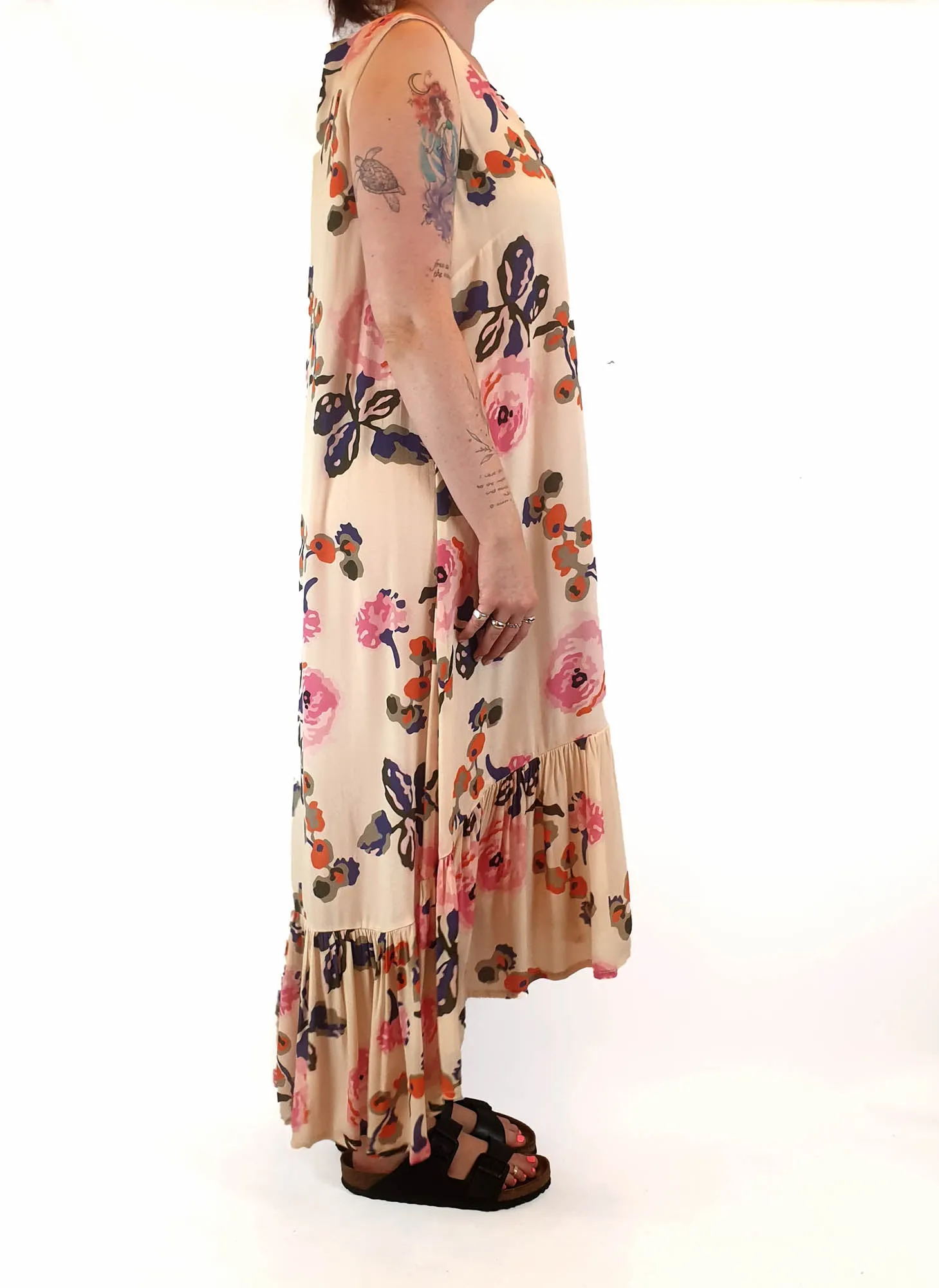 Obus cream maxi sleeveless maxi dress with pretty floral print size 3 (best fits size 12)