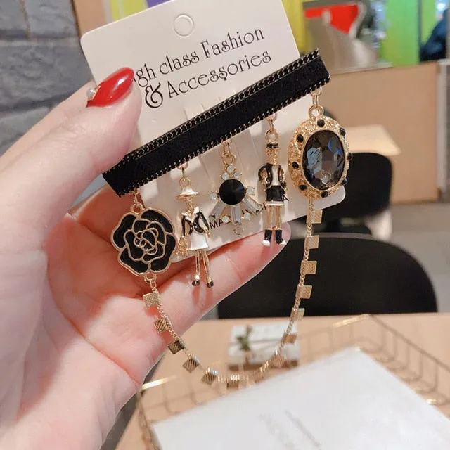 Pearl 5 Eiffel Tower Chain Brooch