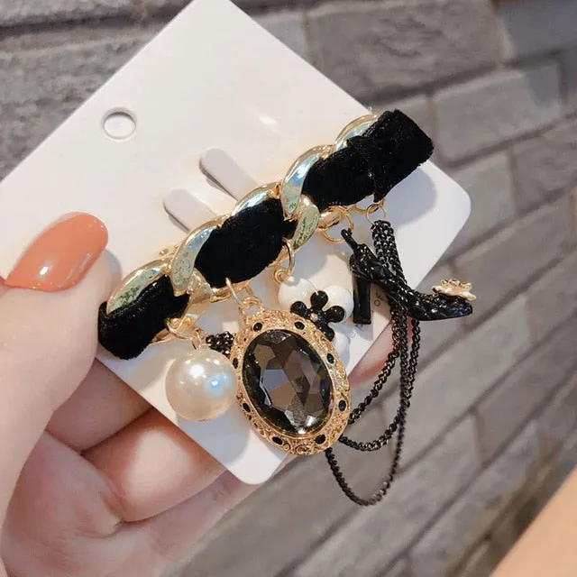 Pearl 5 Eiffel Tower Chain Brooch