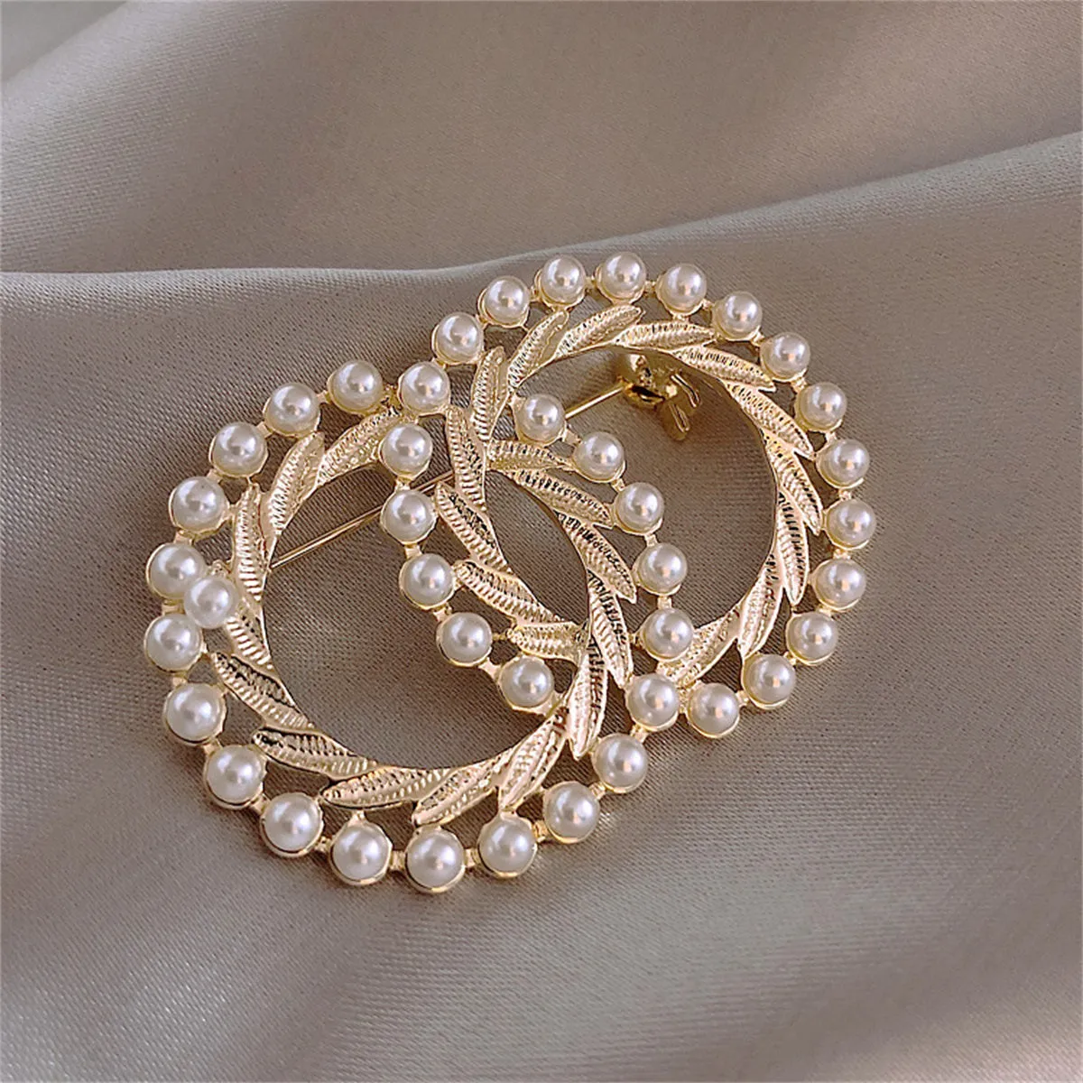 Pearl & 18K Gold-Plated Double Ring Brooch