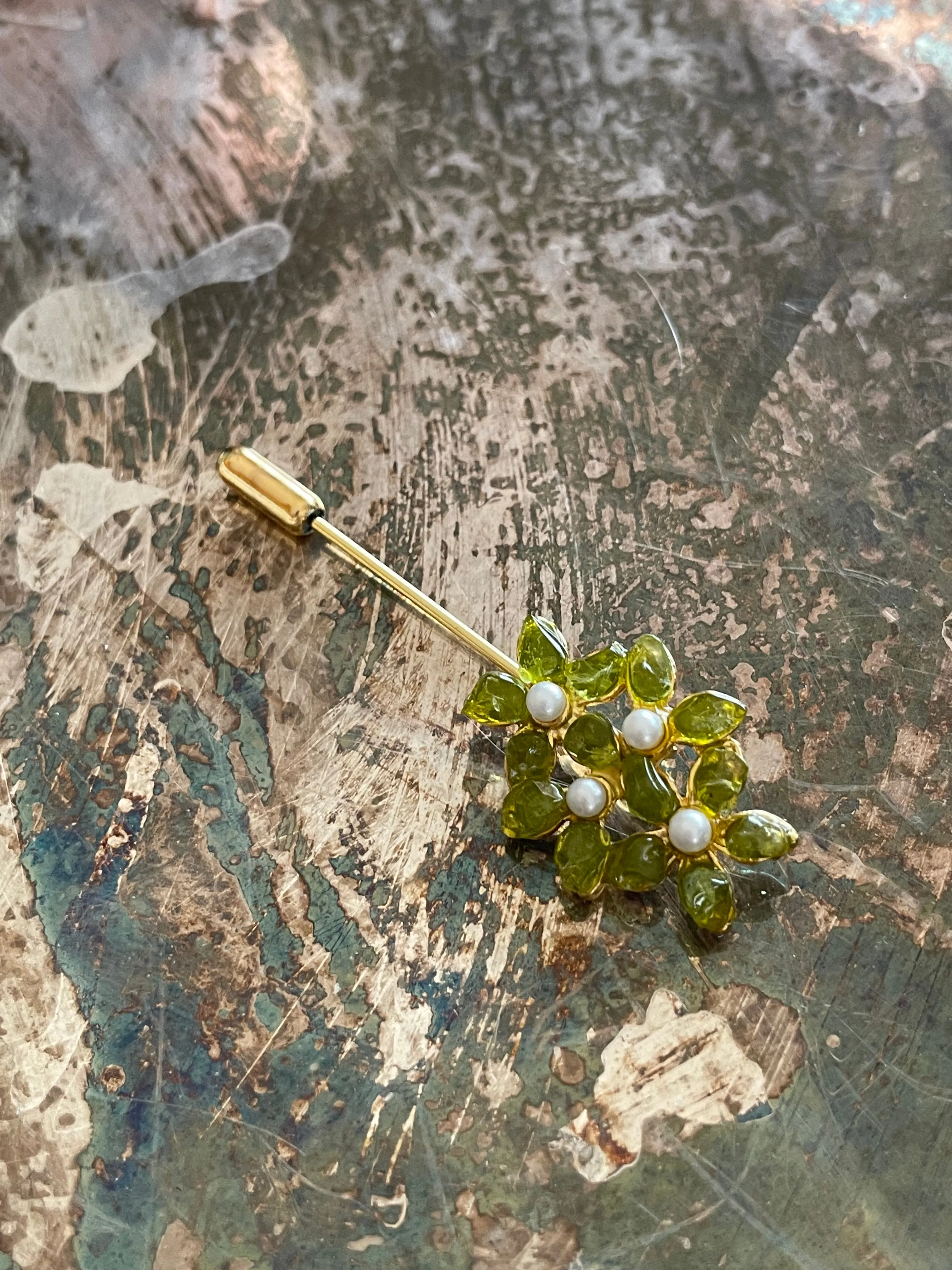 Peridot and Pearls Flower Stick Pin