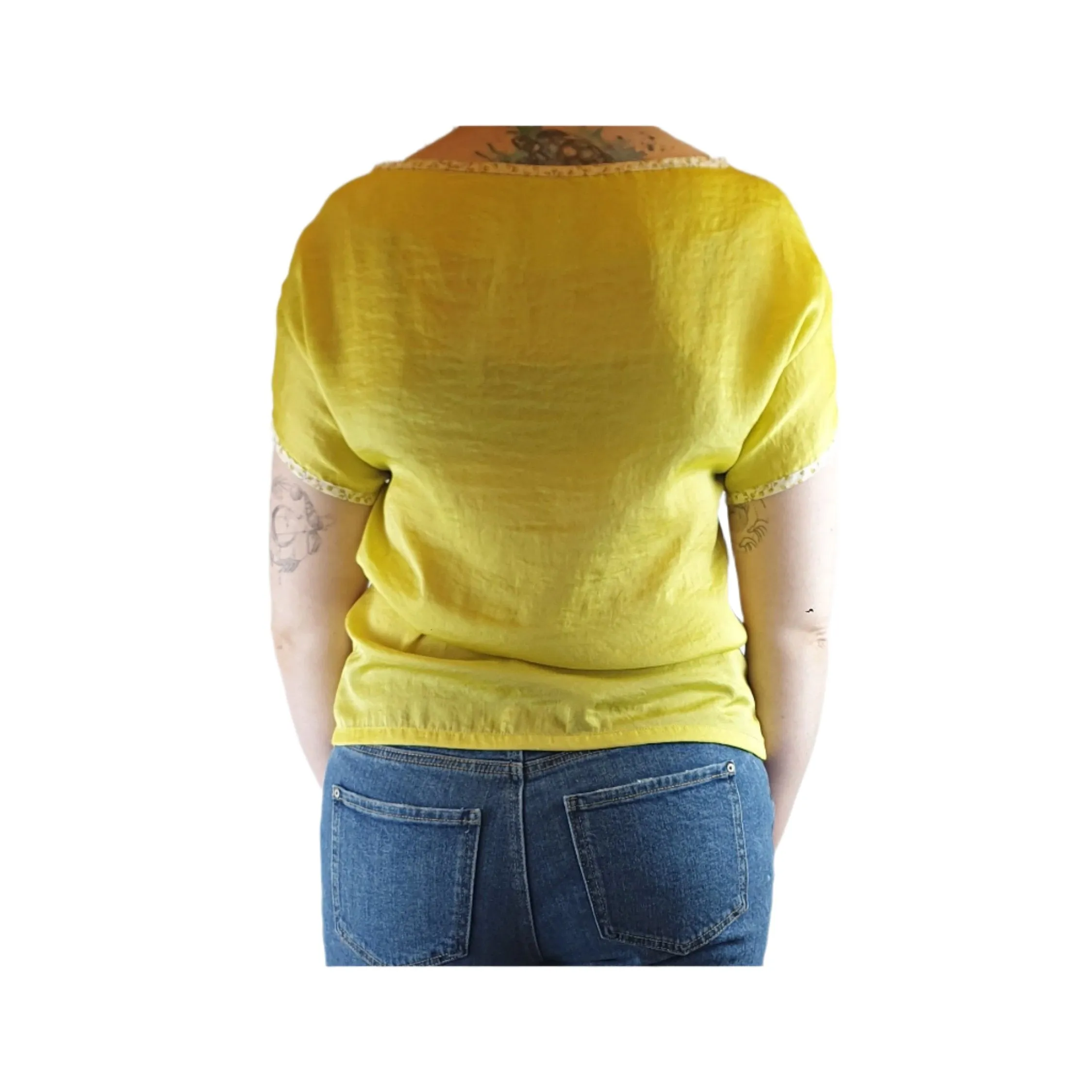 Queen yellow silky feel top with a pretty floral print detail size M (best fits size 12)