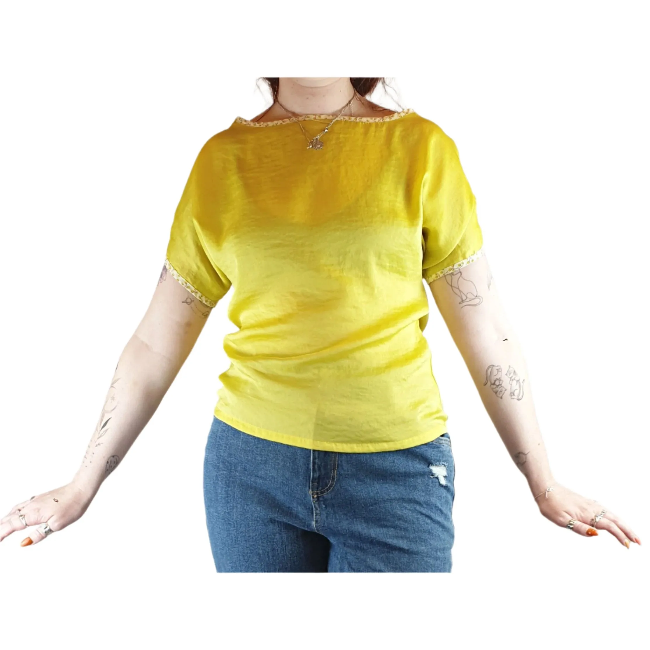 Queen yellow silky feel top with a pretty floral print detail size M (best fits size 12)