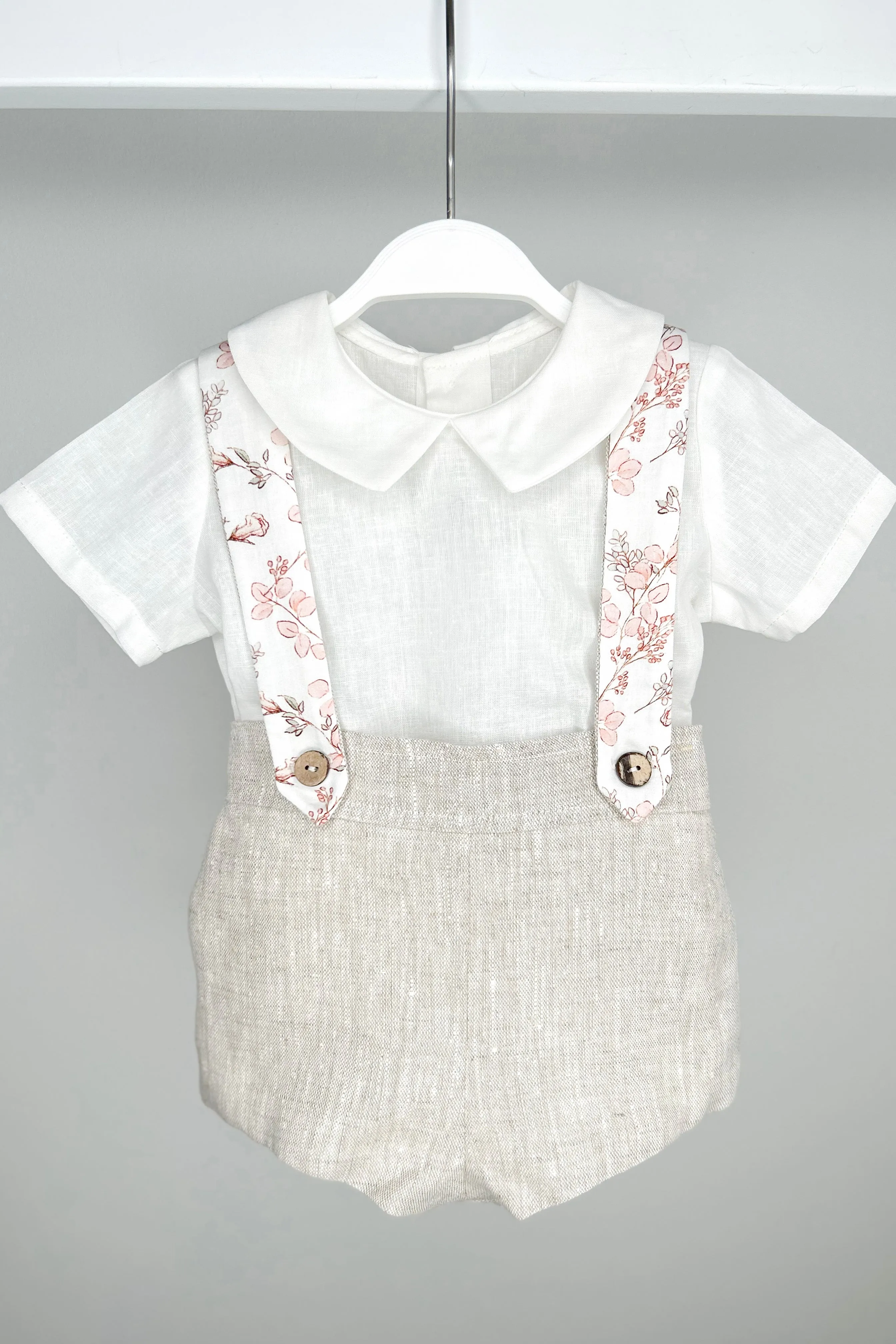 "Armondo" Shirt, Beige Shorts & Floral Braces