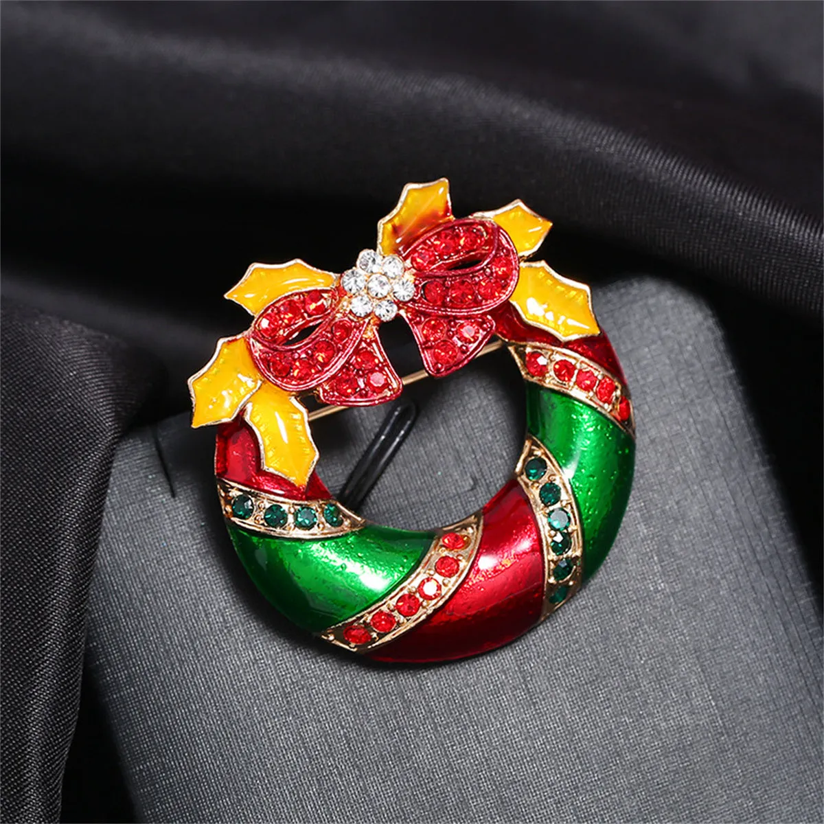 Red Cubic Zirconia & Enamel 18K Gold-Plated Christmas Bow Wreath Brooch