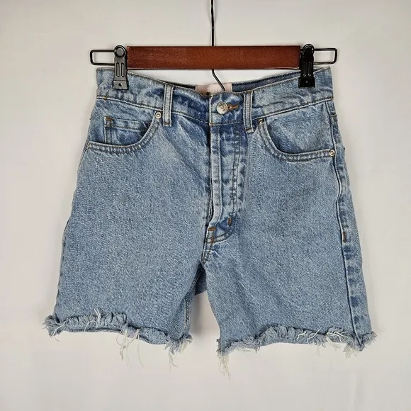 REVICE | cutoff jean shorts