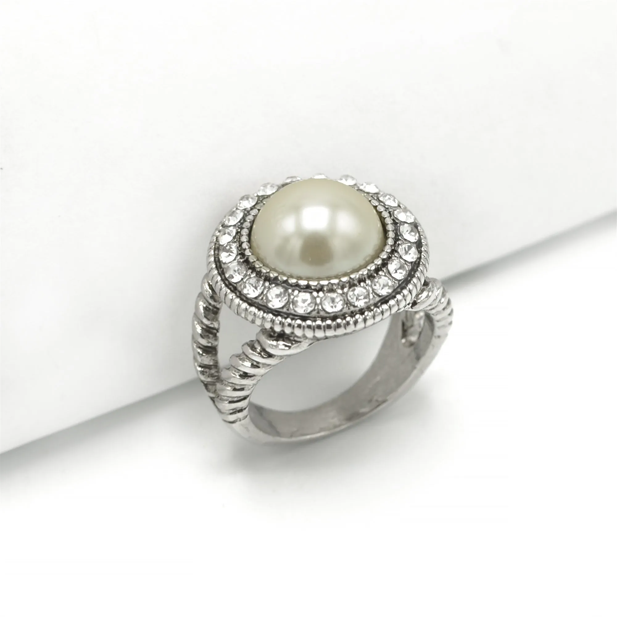 RHODIUM PEARL AND CRYSTAL RING #HNR90737#8
