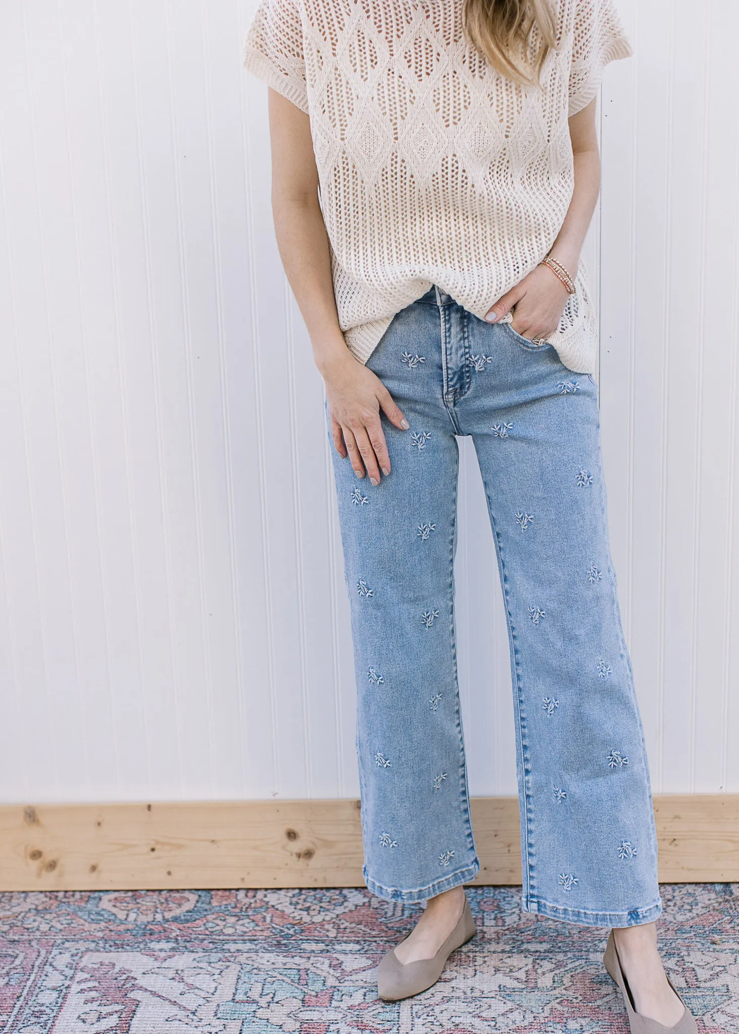 Risen Tummy Control Daisy Embroidered Jeans