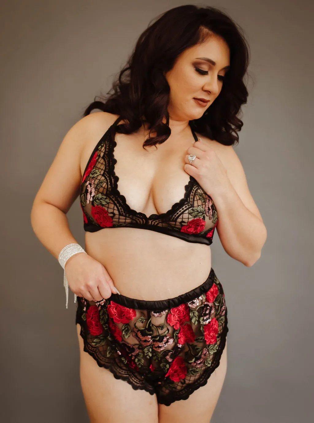 Roses High-Waisted Short