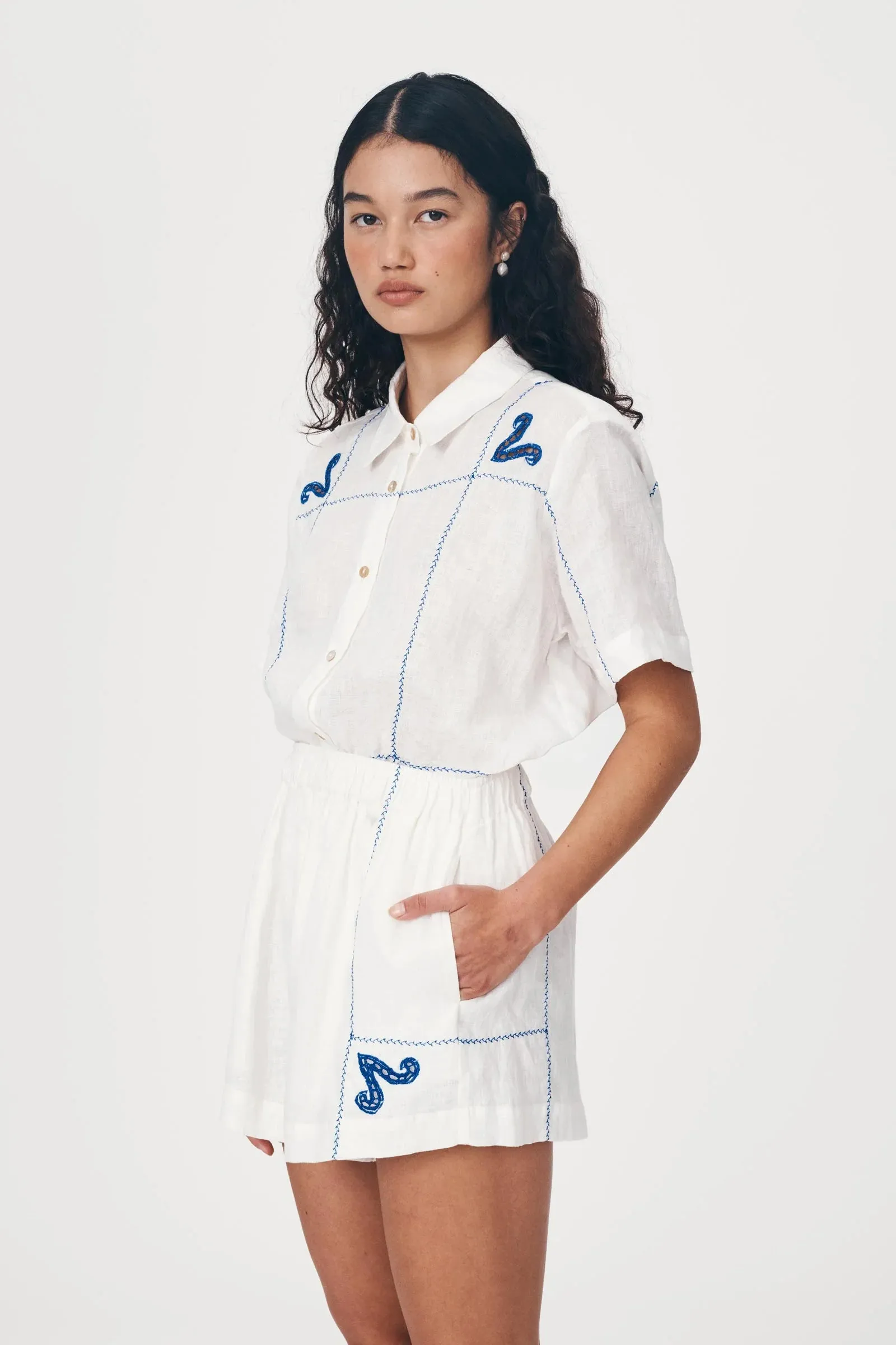 ROWIE - Aries Linen Shorts - Bone
