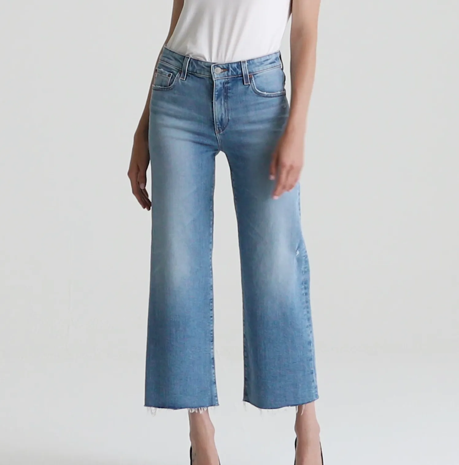 Saige Wide Leg Crop Jeans