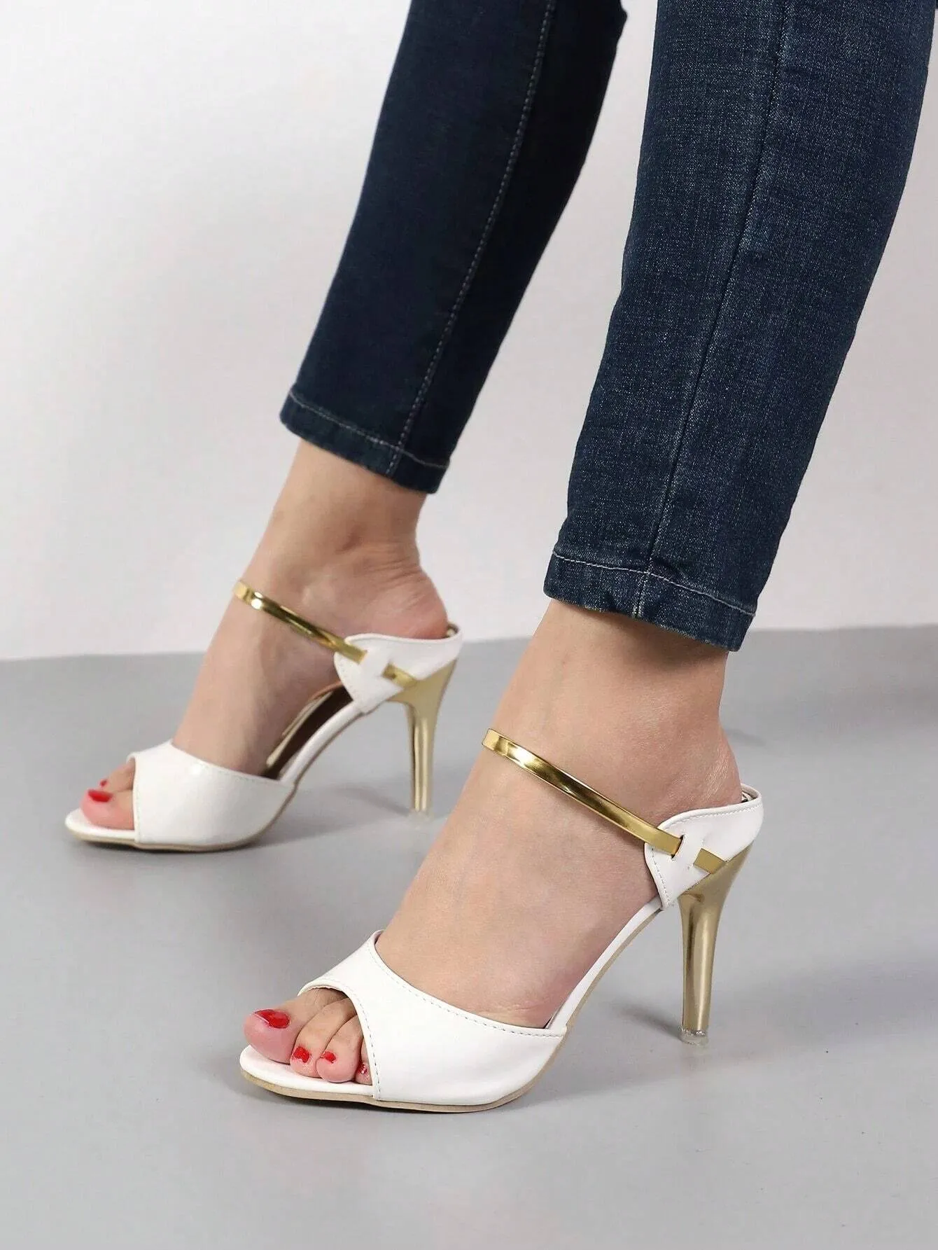 Sexy High Heel Women's Slippers, Open Toe With Fashionable Thin Heels And Ankle Strap, Suitable For Clubbing