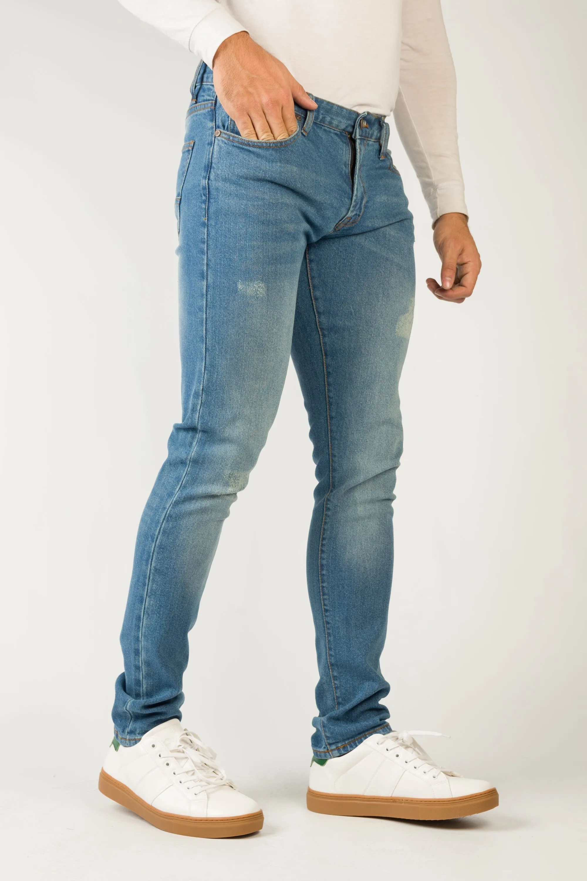 Slim Fit Tampered Blue Jeans
