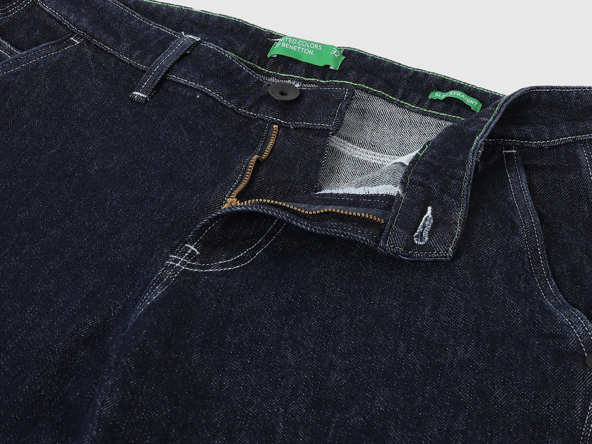 Solid Slim Fit Jeans