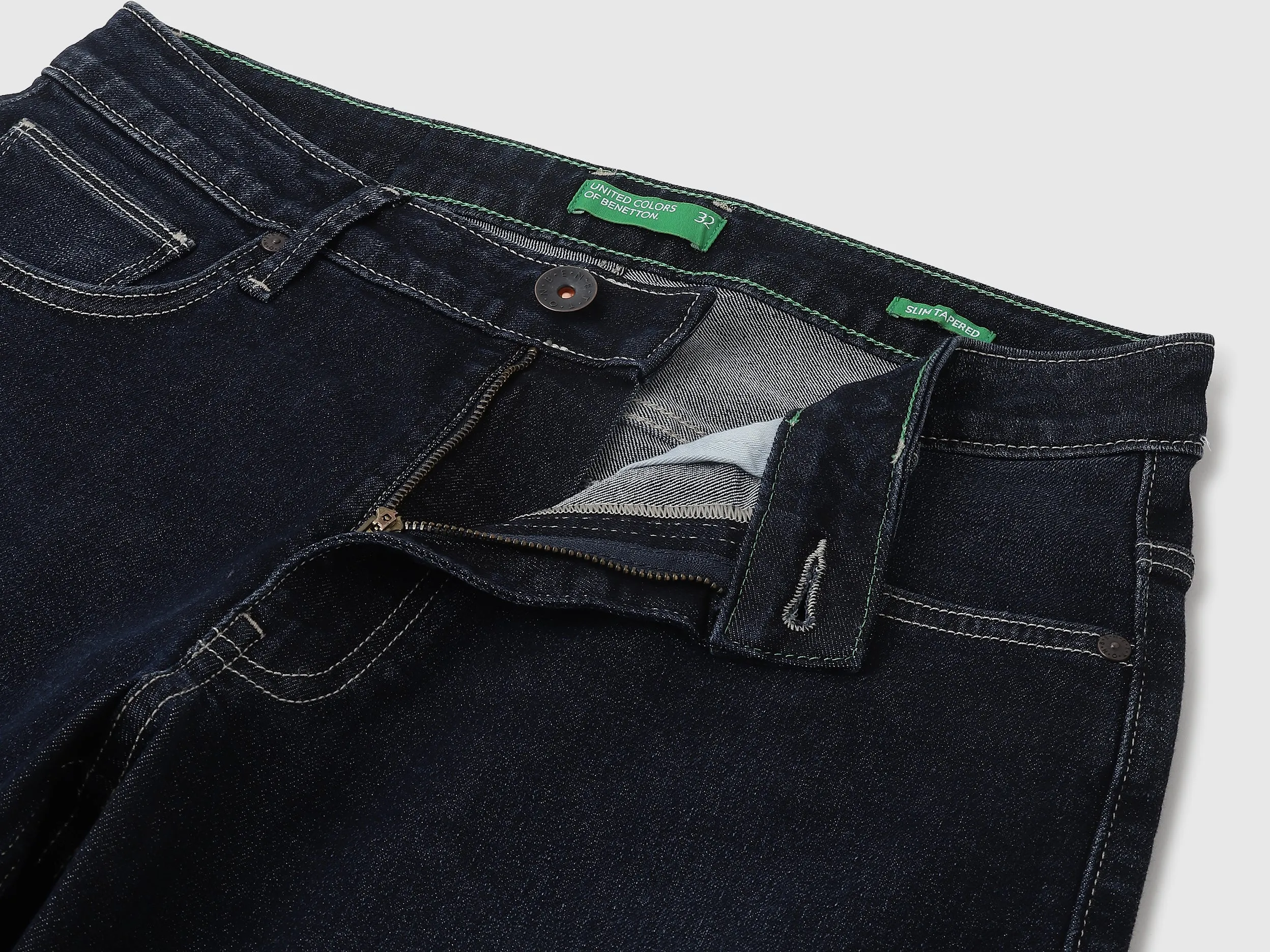 Solid Slim Fit Jeans