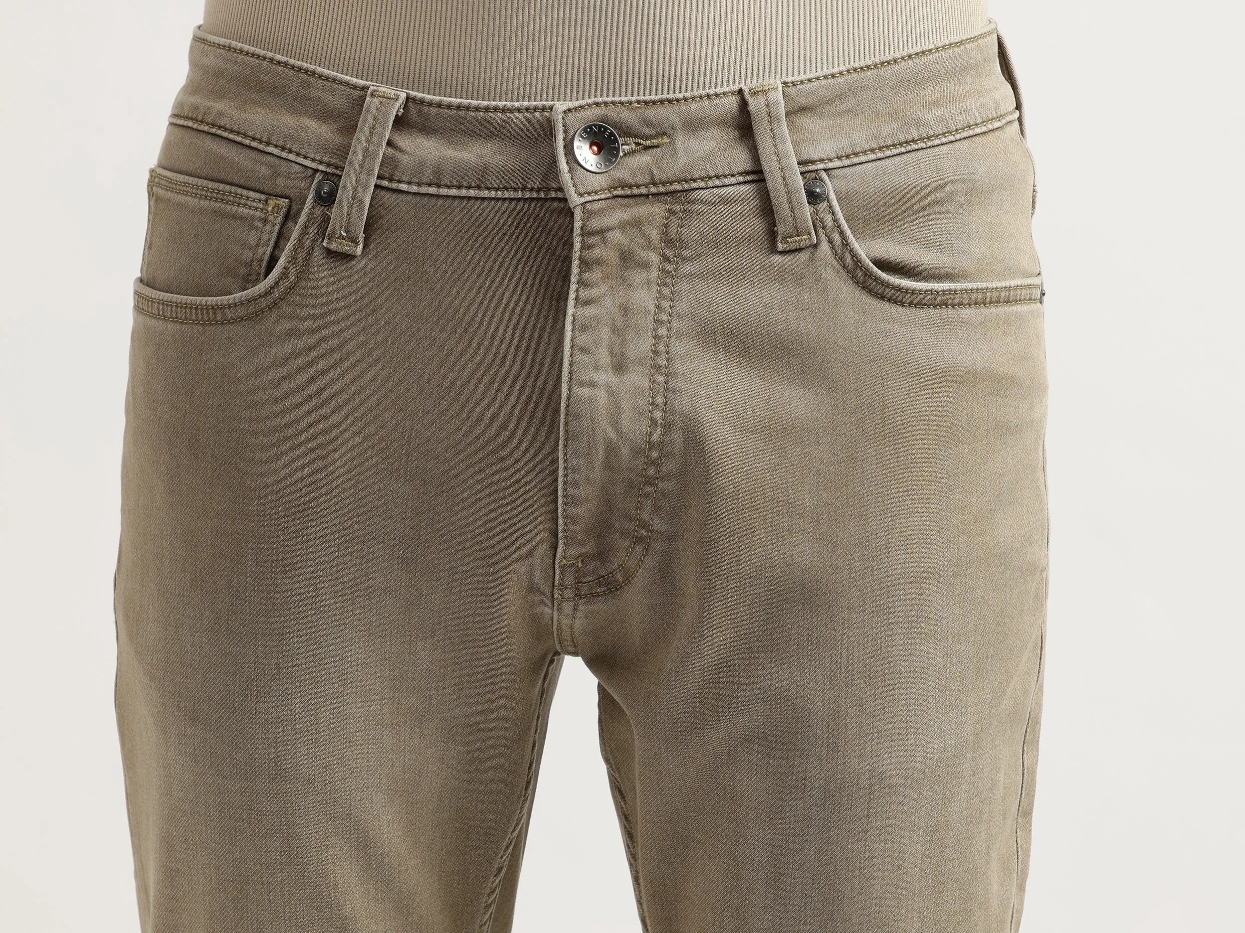 Solid Slim Fit Jeans