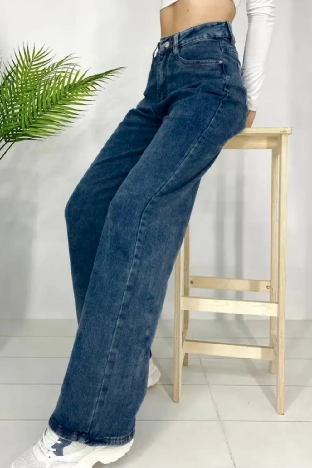 Stretchable Skyline Straight Leg Denim