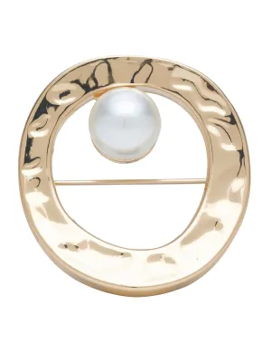 TEXTURED CIRCLE & PEARL BROOCH