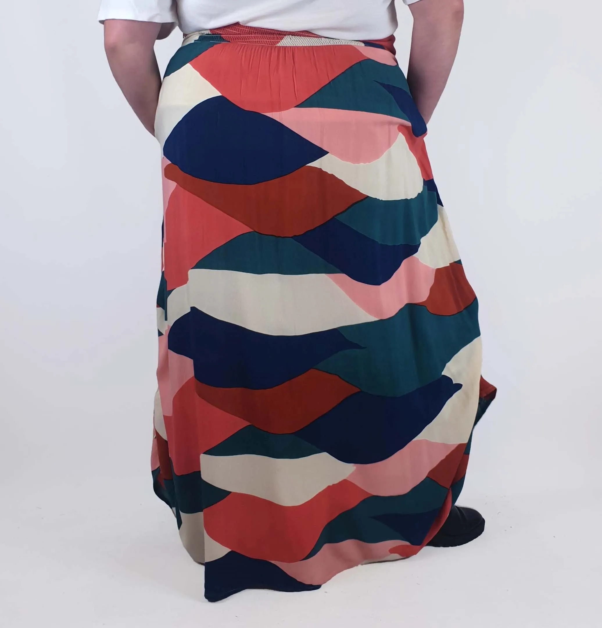 That Bird Label colourful maxi skirt size 22
