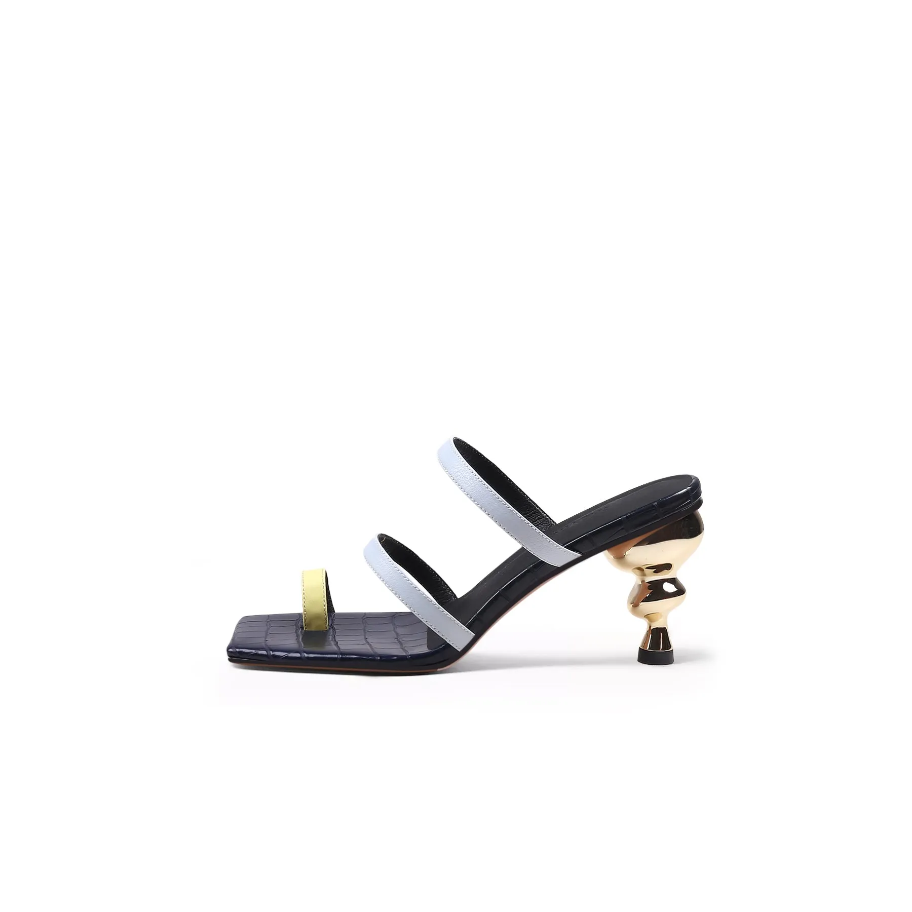 Toe-Strap Metallic Heel Leather Sandal - Black