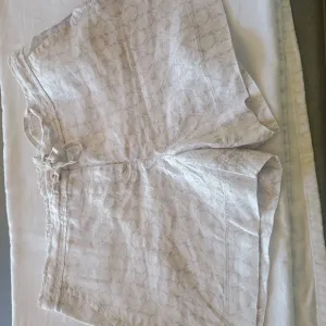 Tommy Bahama Beige Pinapples Linen Sz. L Shorts