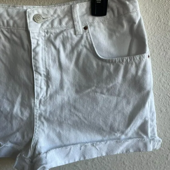 Topshop Women's Mom High Rise White Denim Shorts Size 12