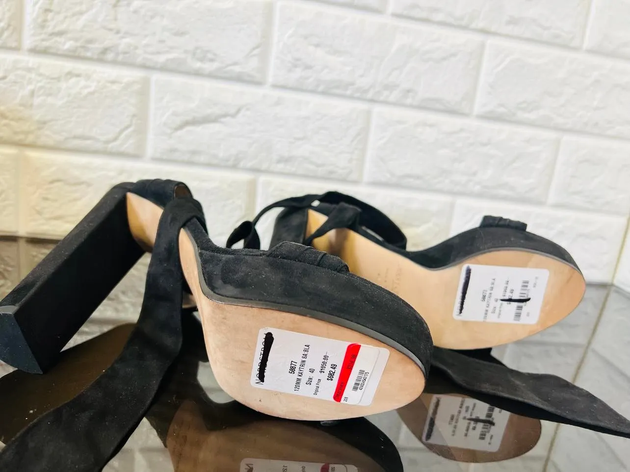 Was store display! AUTHENTIC JIMMY CHOO KAYTRIN HEELS SZ 40, sz 9, BLACK, RETAIL $1000  Note: Has tiny small pin dot of fabric missing from  back heel easy fix!