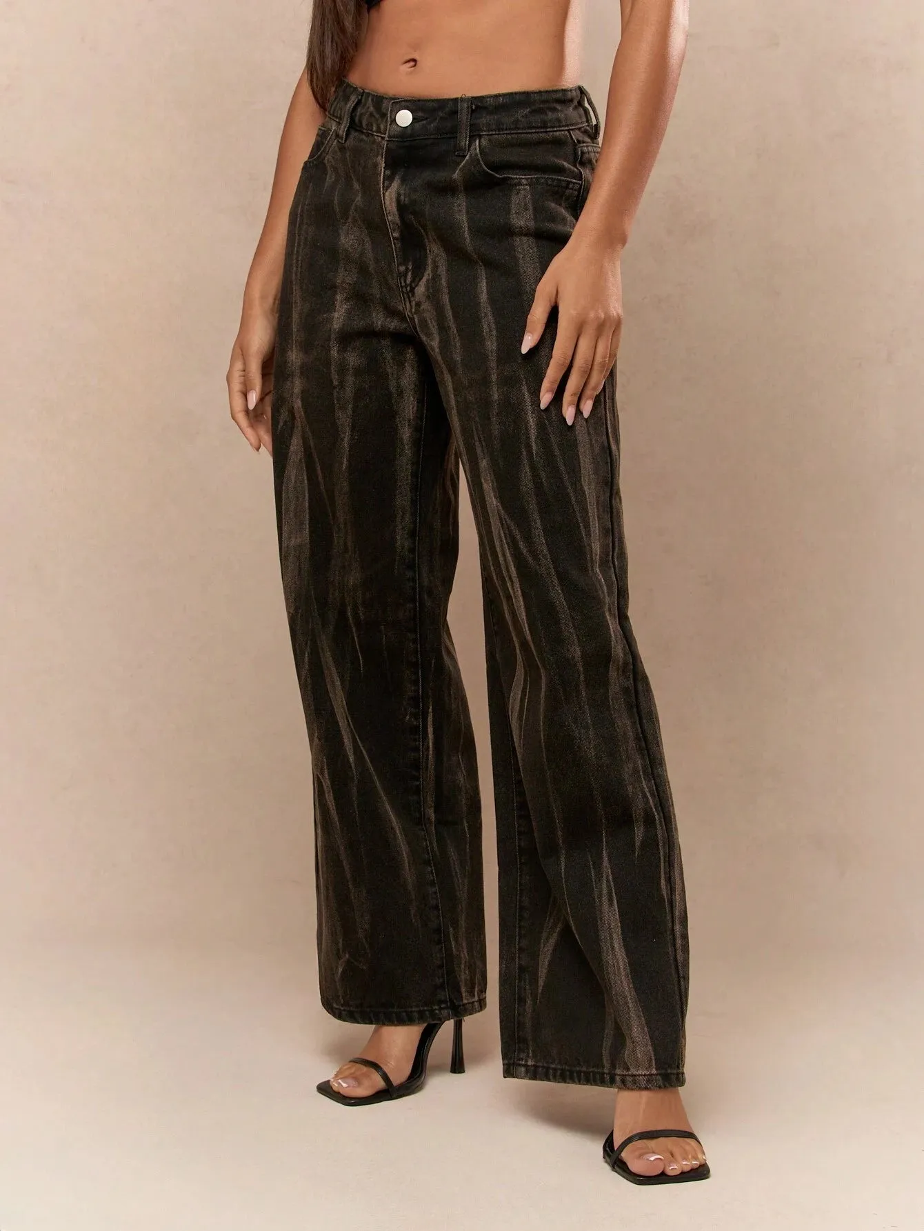 Washed Patterned Wide-Leg Jeans | Trendy & Relaxed Denim