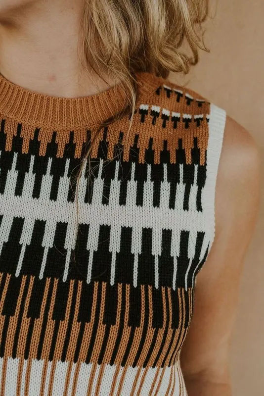 White/Tan Multi Print Sleeveless Sweater MWT7161
