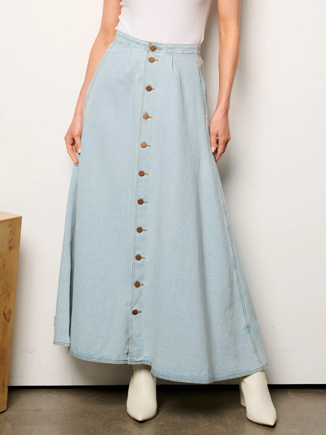 WOMEN'S BUTTON CLOSURE POCKETS DENIM MAXI SKIRT