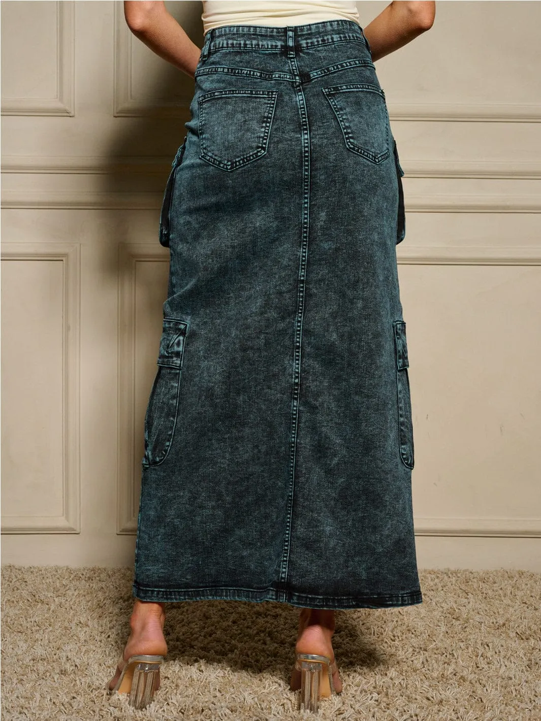 WOMEN'S BUTTON CLOSURE POCKETS FRONT SLIT DENIM WASHED MAXI SKIRT